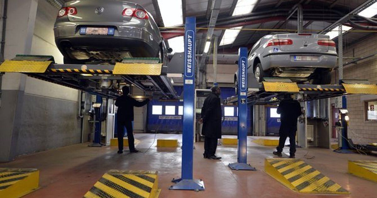 GEEN TIJD VOOR DE AUTOKEURING OF GEEN GARAGE NUMMERPLAAT ?