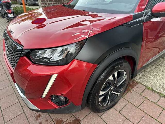 Peugeot 2008 1.2 I MET 56DKM Allure Pack HANDELAARS & EXPORT